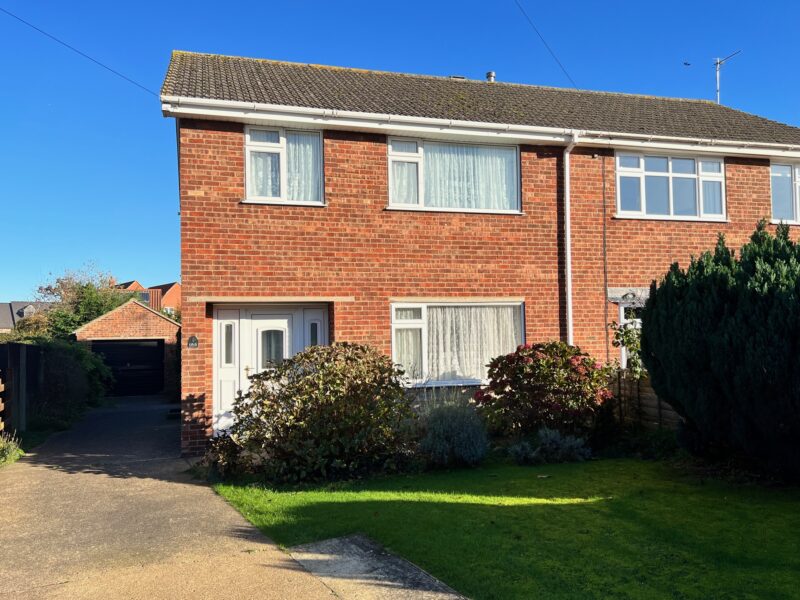 1 Chestnut Drive
Louth
LN11 7AX