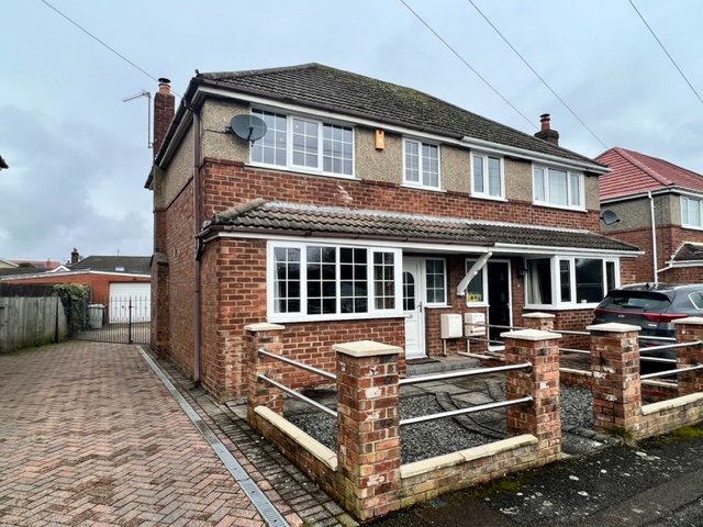9 Florence Wright Avenue
Louth
LN11 8EJ