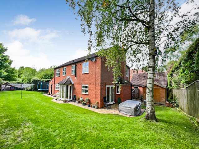 3 Ticklepenny Walk
Louth
LN11 0GG