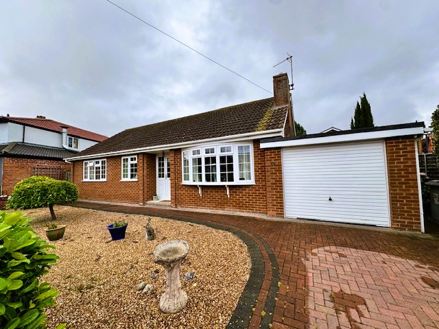 16 Mayfield Crescent
Louth
LN11 8EQ