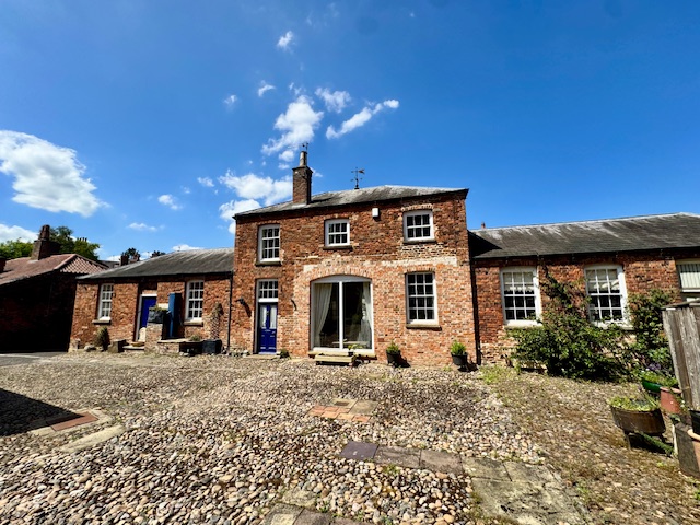 The Mansion Stables
21 Westgate
Louth
LN11 9YJ