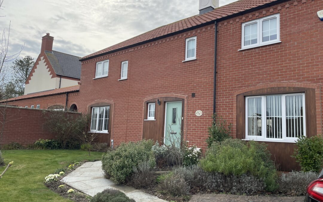 The Hawthorns
Manor Park
Legbourne
Louth
LN11 8NH