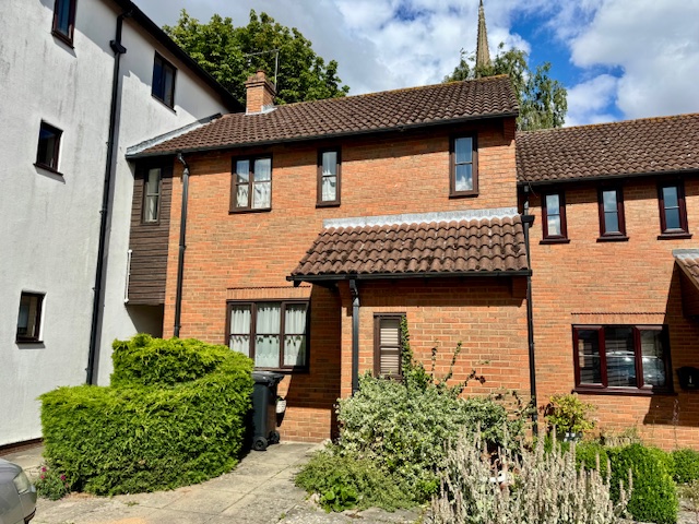 5 Church Close
Louth
LN11 9LR