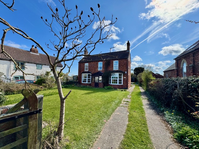 Alma House
Main Road
Saltfleetby
Louth
LN11 7TL