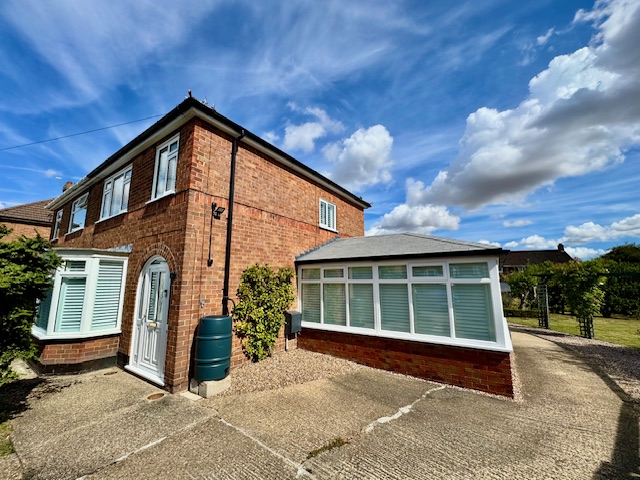51 Southlands Avenue
Louth
LN11 8EW