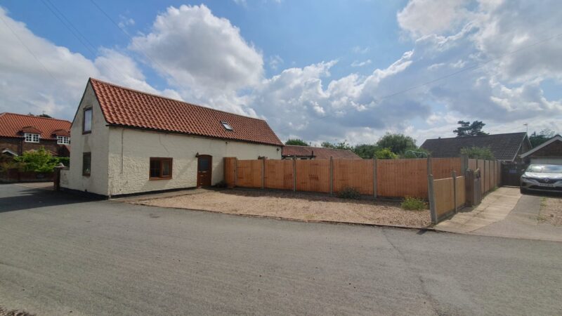 Colbrook Cottage
Hallgarth
Marshchapel
Grimsby
DN36 5TQ