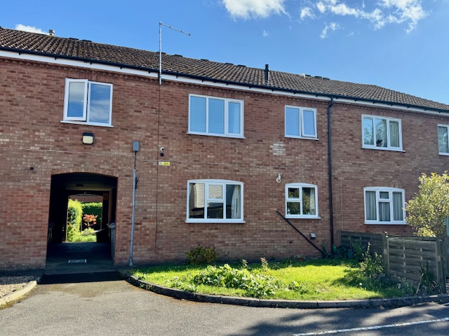 5 Spring Court
Louth
LN11 9PR